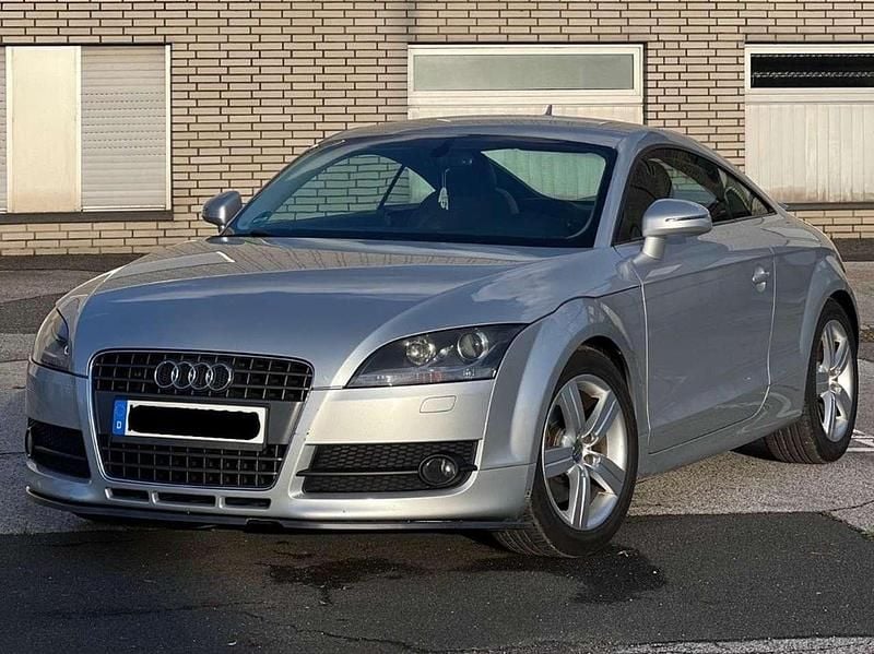 Silber Gebraucht 2007 Audi TT Design Coupé | 7.000 € (Guter Preis) - Bild 1/4