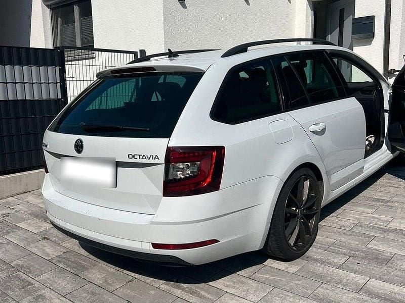 Gebraucht Skoda Octavia Ambition 150 PS (110 kW) 2018 Weiß Kombi