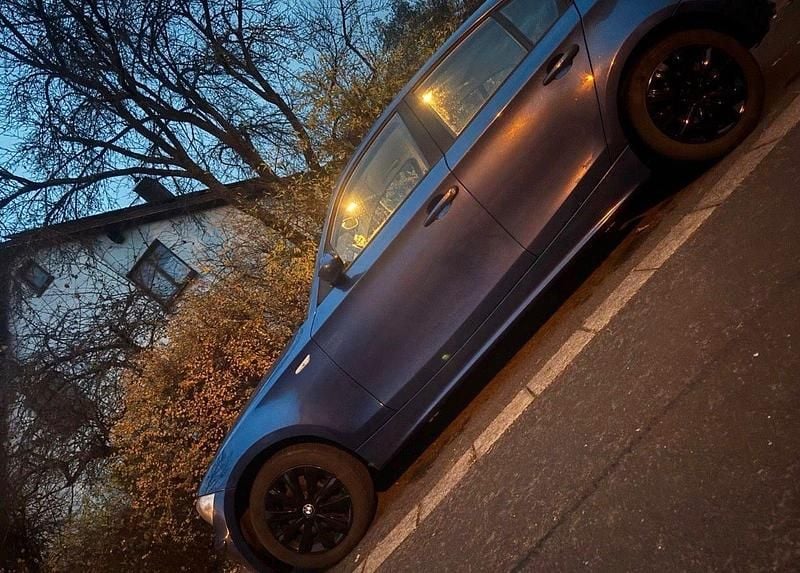 Gebraucht BMW 120 150 PS (110 kW) 2006 Blau Kleinwagen