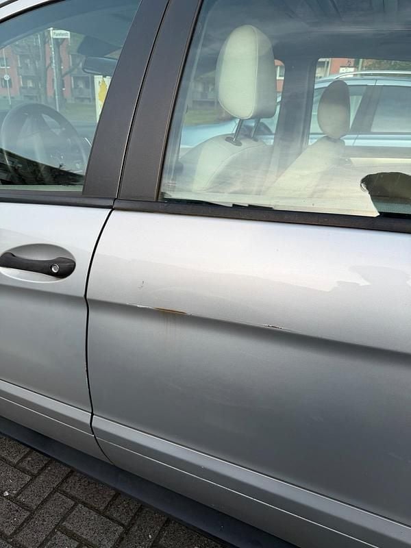 Gebraucht Mercedes B170 116 PS (85 kW) 2007 Silber Van / Kleinbus