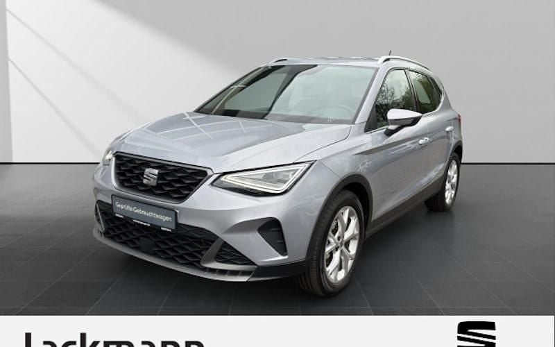 Silber Gebraucht 2023 Seat Arona FR SUV | 22.990 € (Guter Preis) - Bild 1/4
