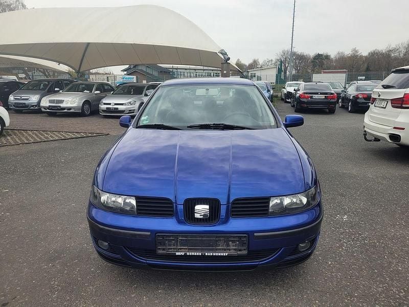 Gebraucht Seat Leon 101 PS (74 kW) 2000 Blau Kleinwagen