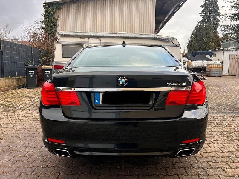 Gebraucht BMW 740 Comfort Edition 306 PS (225 kW) 2010 Schwarz Limousine
