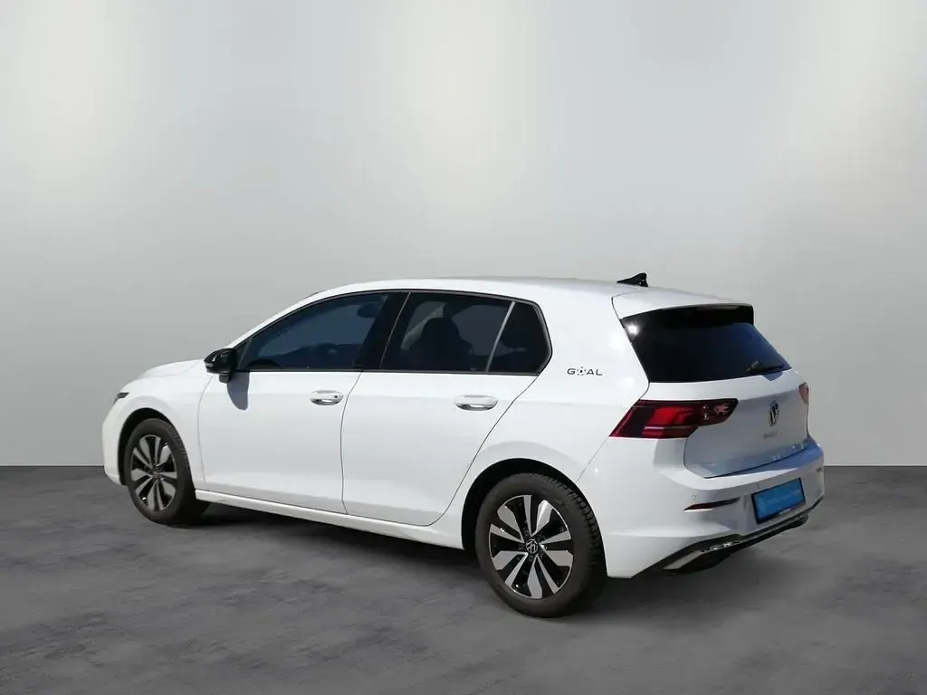Second-hand VW Golf VIII Goal 116 CP (85 kW) 2024 Alb Berlinǎ