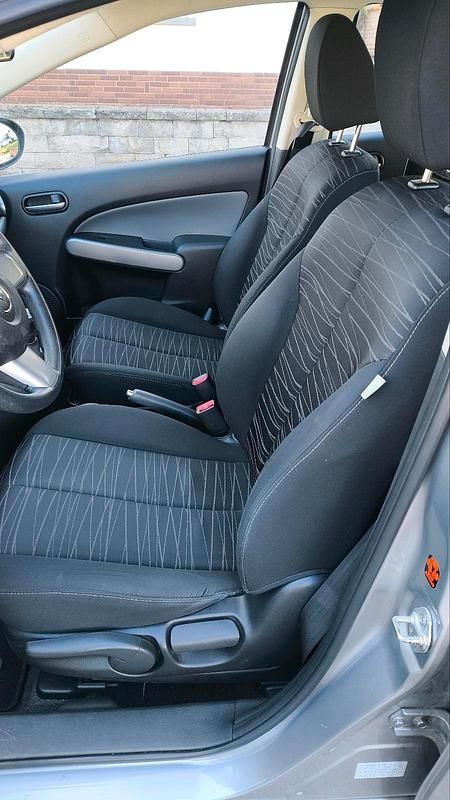 Second-hand Mazda 2 75 CP (55 kW) 2009 Argintiu Hatchback