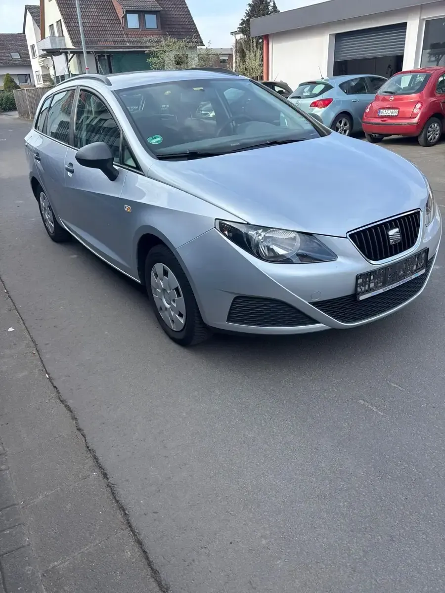 Gebraucht Seat Ibiza ST Reference 75 PS (55 kW) 2010 Silber Kombi