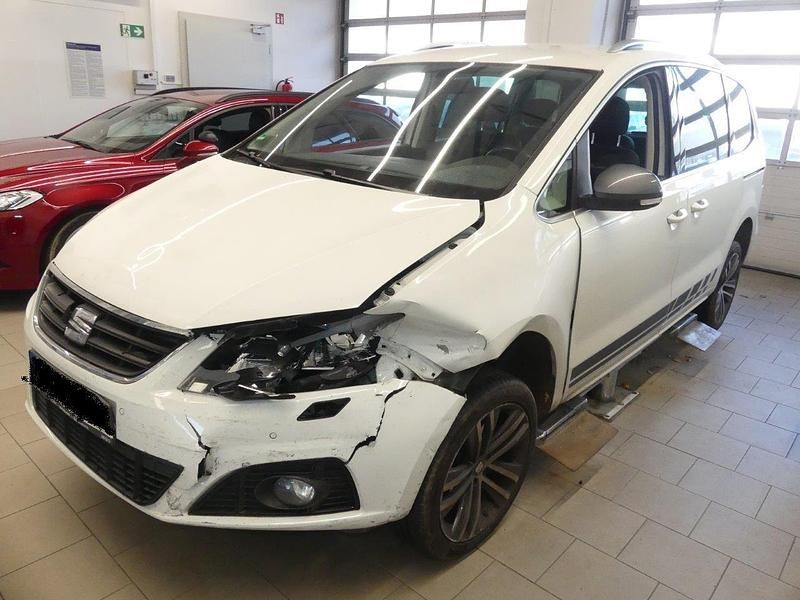 Pure white Gebraucht 2016 Seat Alhambra FR-Line Van / Kleinbus | 17.500 € - Bild 1/2