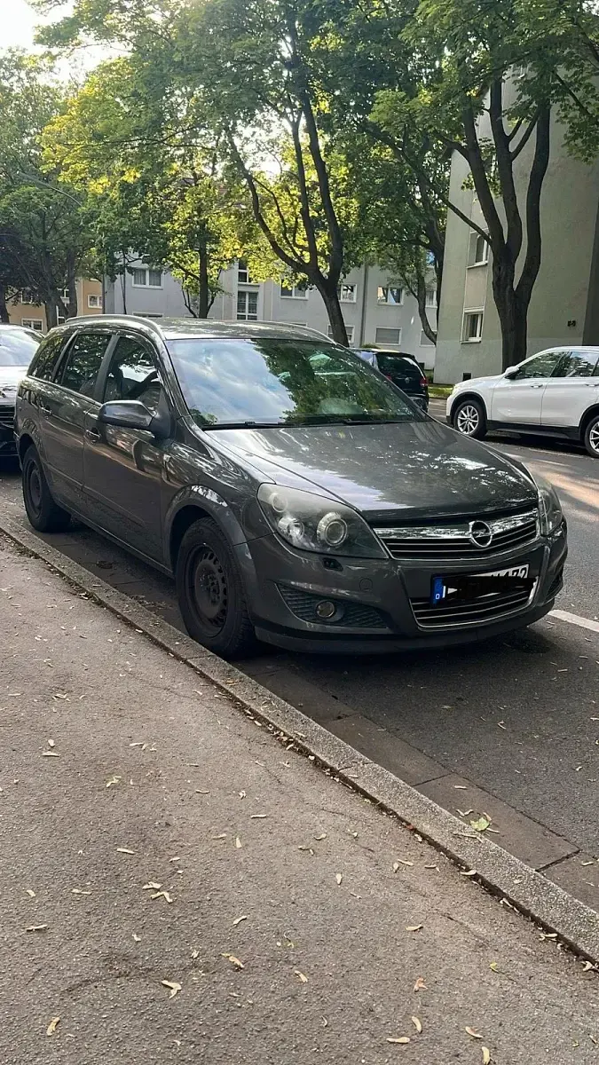 Gebraucht Opel Astra 140 PS (102 kW) 2009 Grau Kombi