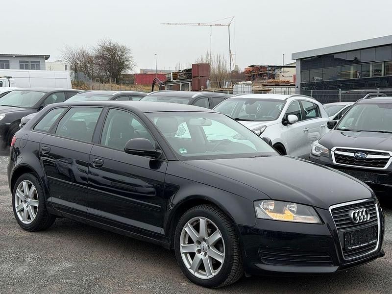 Gebraucht Audi A3 Attraction 105 PS (77 kW) 2010 Schwarz Kleinwagen