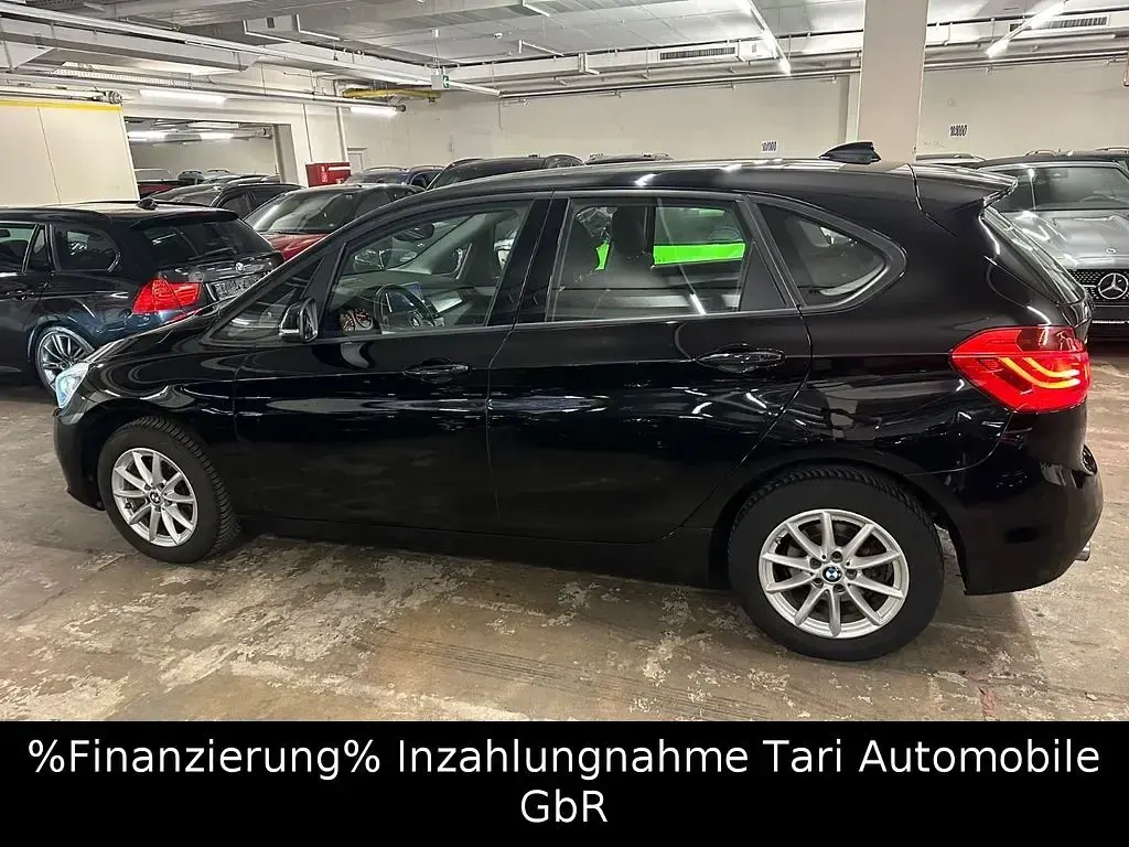 Gebraucht BMW 220 Active Tourer 190 PS (139 kW) 2017 Schwarz Van / Kleinbus