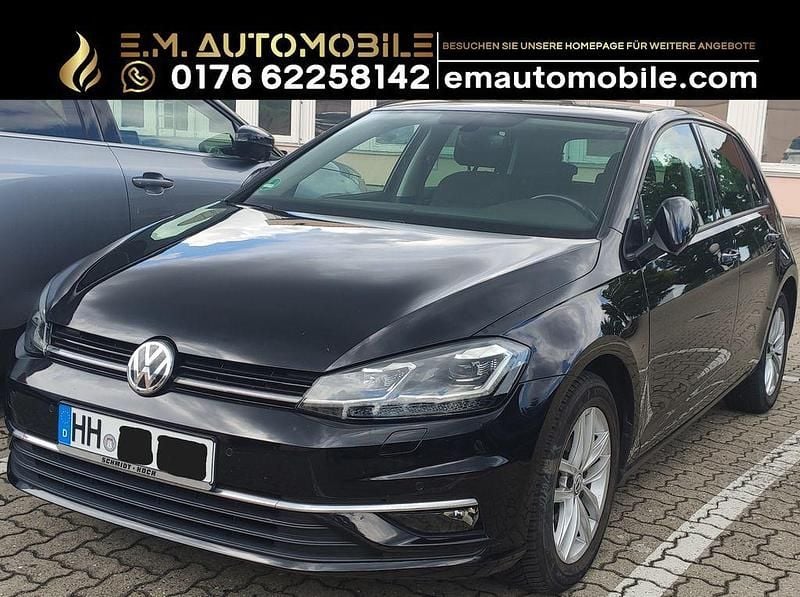 Schwarz Gebraucht 2017 VW Golf VII Comfortline Limousine | 17.990 € (Teuer) - Bild 1/3
