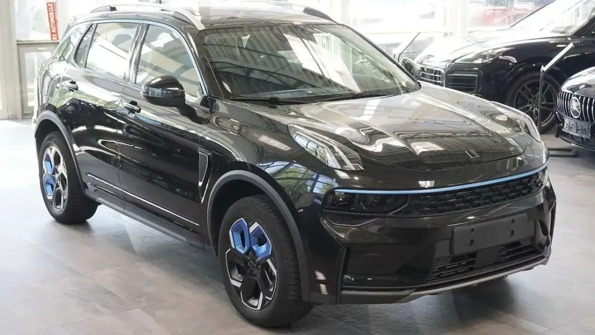 Second-hand Lynk & Co 01 197 CP (144 kW) 2022 Negru SUV