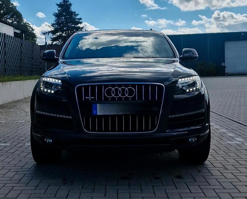 Schwarz Gebraucht 2011 Audi Q7 SUV | 13.499 € (Etwas zu teuer) - Bild 1/4