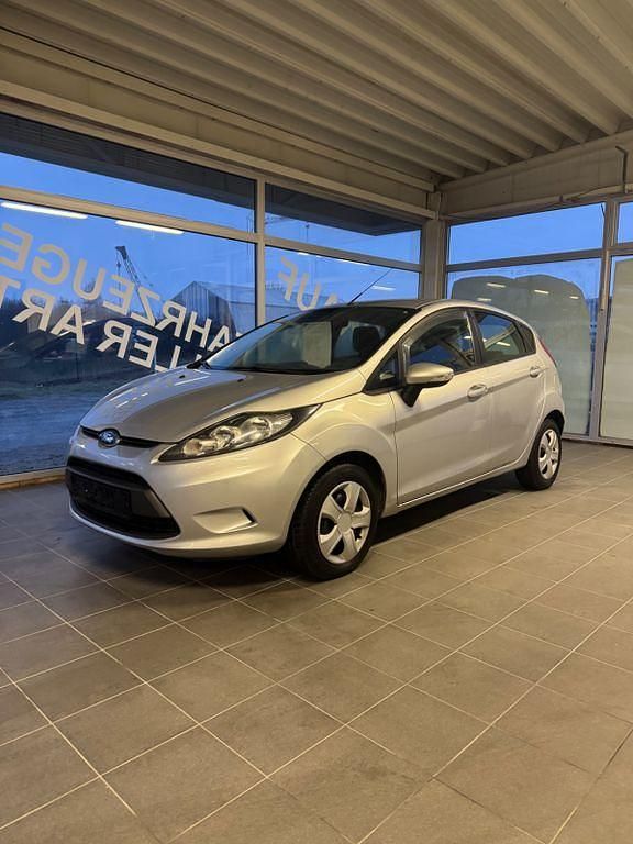 Gebraucht Ford Fiesta Trend 82 PS (60 kW) 2011 Grau Kleinwagen