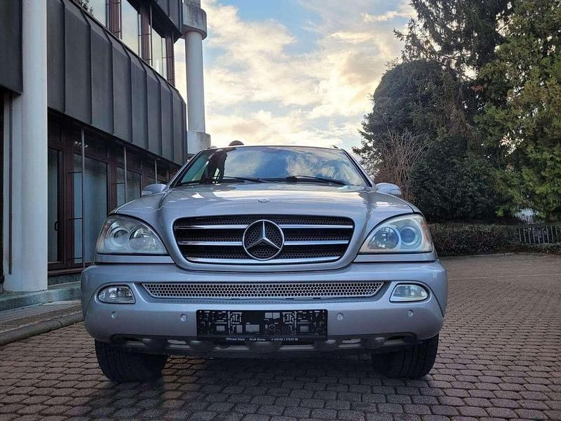Gebraucht Mercedes ML500 292 PS (214 kW) 2002 Grau SUV