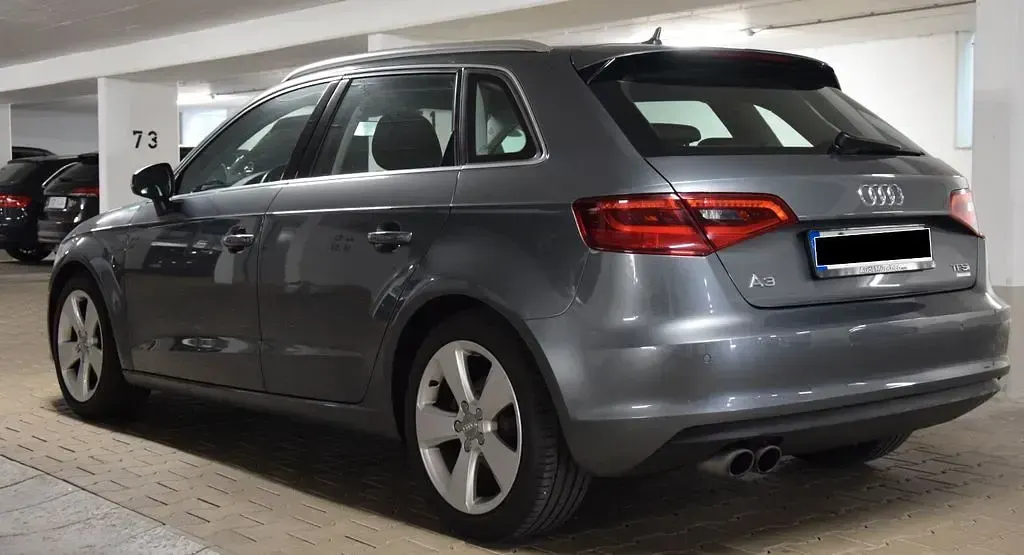Gebraucht Audi A3 Ambition 150 PS (110 kW) 2016 Grau Limousine
