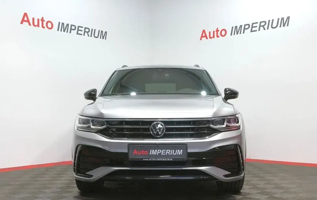 Gebraucht VW Tiguan Allspace R-line 150 PS (110 kW) 2022 Silber SUV
