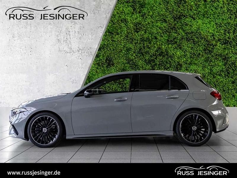Gebraucht Mercedes A220 AMG 190 PS (139 kW) 2025 Manufaktur alpingrau uni Limousine