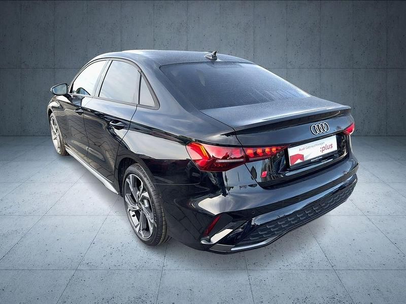 Gebraucht Audi A3 S-Line 116 PS (85 kW) 2025 Mythosschwarz metallic Limousine