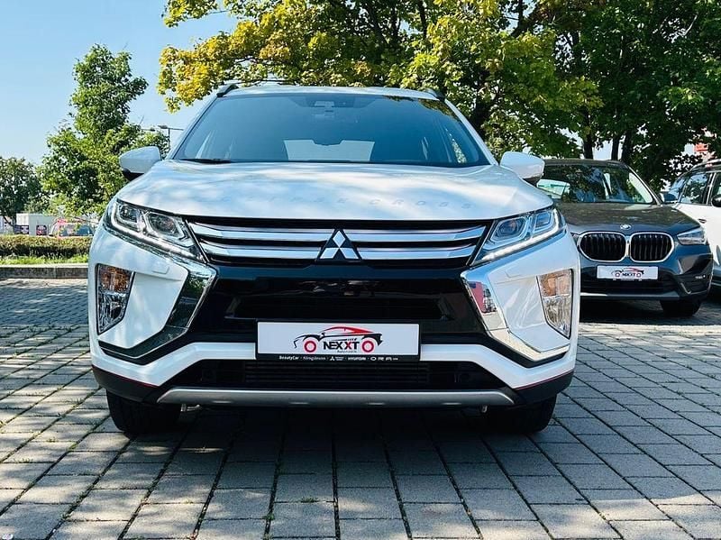 Weiß Gebraucht 2020 Mitsubishi Eclipse Cross Diamant Edition SUV | 18.900 € (Fairer Preis) - Bild 1/4