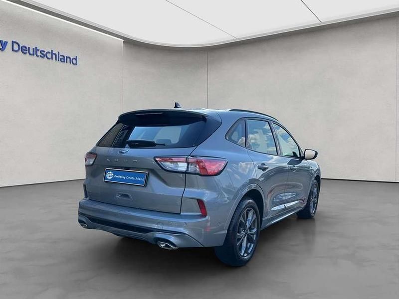 Gebraucht Ford Kuga ST-Line 151 PS (111 kW) 2024 Solar silver metallic SUV