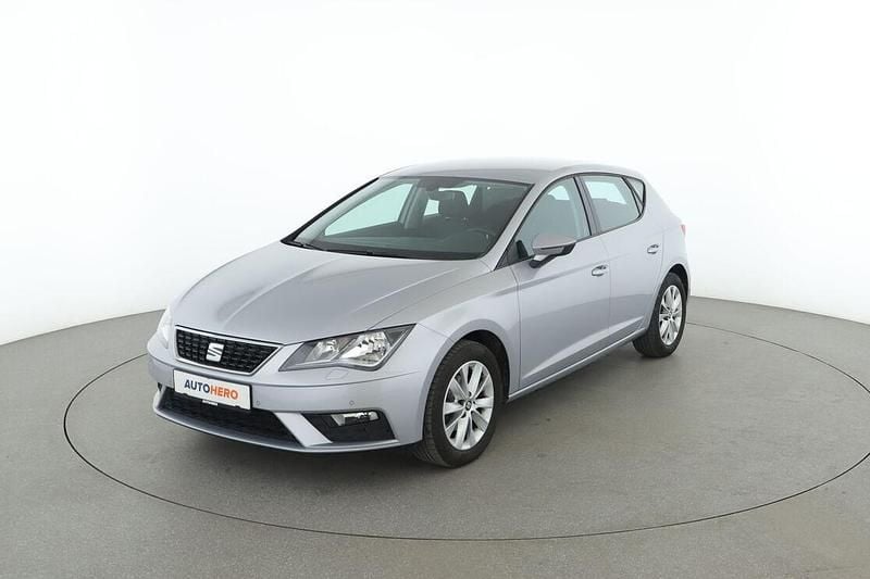 Grau Gebraucht 2020 Seat Leon Style Limousine | 13.040 € (Guter Preis) - Bild 1/3
