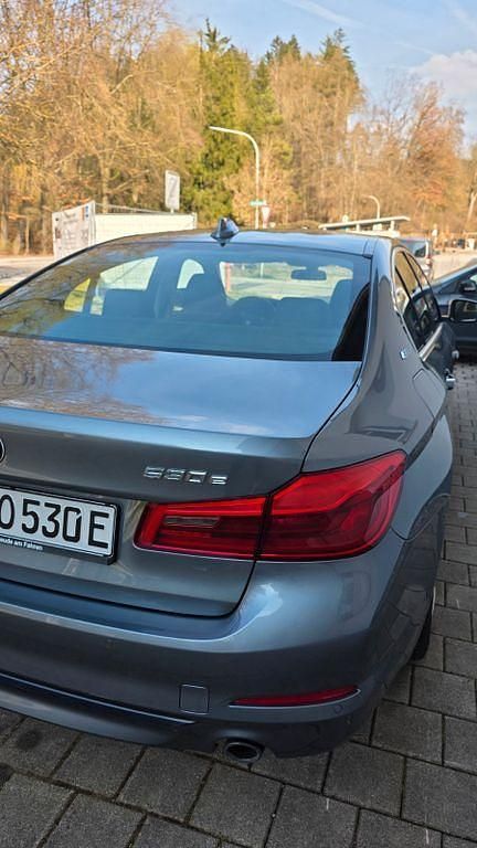 Gebraucht BMW 530e iPerformance 252 PS (185 kW) 2017 Silber Limousine