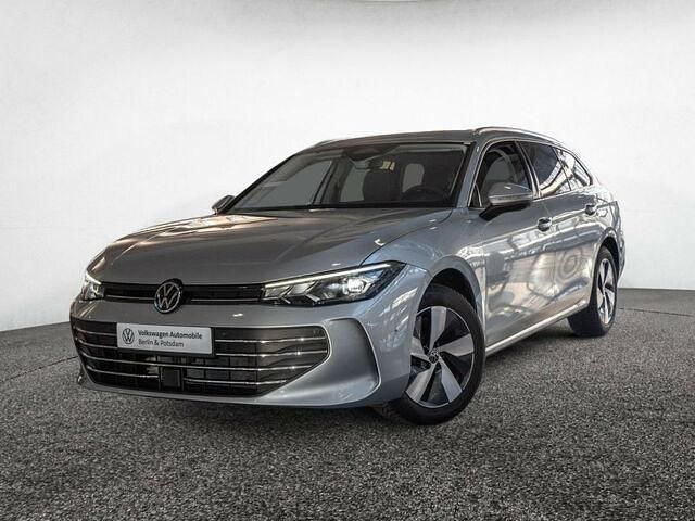 Gebraucht VW Passat Business 150 PS (110 kW) 2024 Oyster silver metallic Kombi
