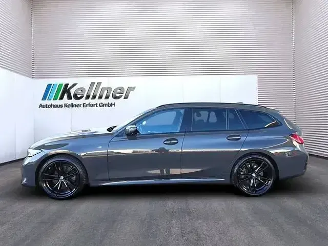 Gebraucht BMW 320 M Sport 193 PS (141 kW) 2024 Davitgrau met. Kombi