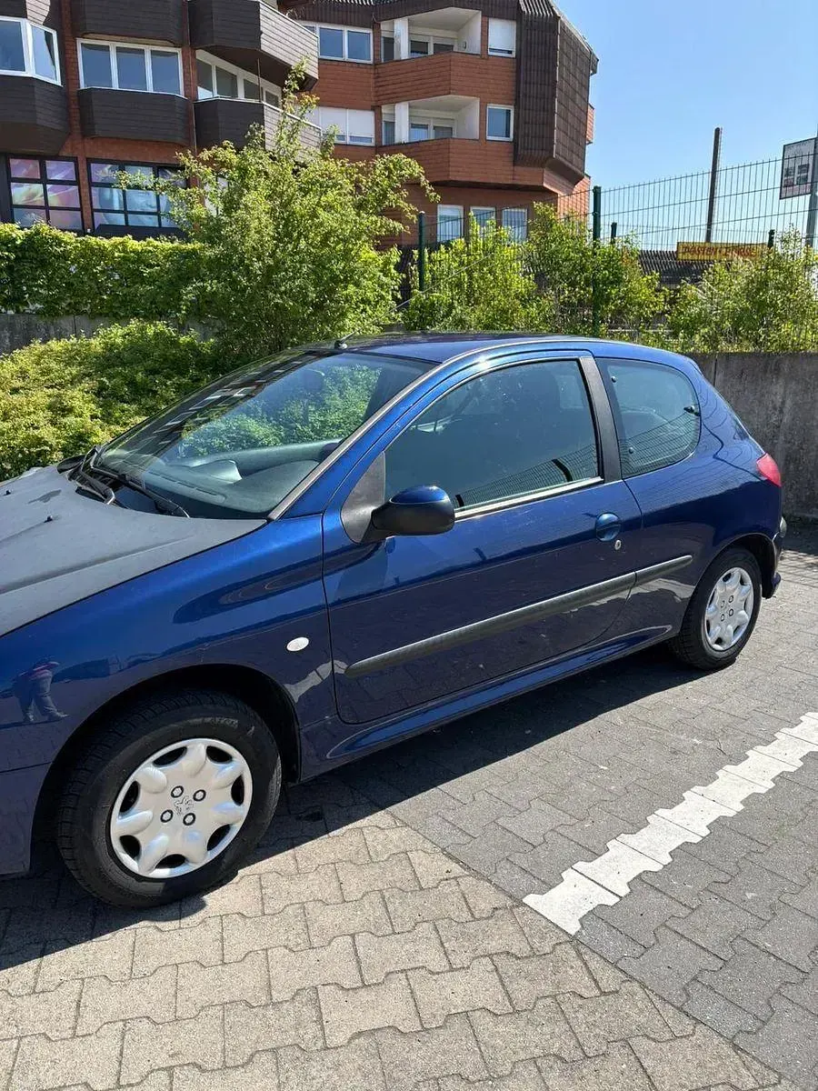 Gebraucht Peugeot 206 75 PS (55 kW) 2004 Blau Limousine