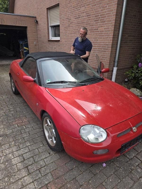 Gebraucht MG F 120 PS (88 kW) 2000 Rot Cabrio