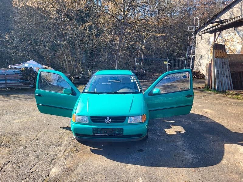 Gebraucht VW Polo 60 PS (44 kW) 1995 Grün Kleinwagen
