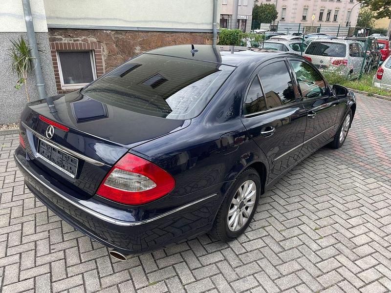 Gebraucht Mercedes E280 Elegance 231 PS (169 kW) 2008 Blau Limousine