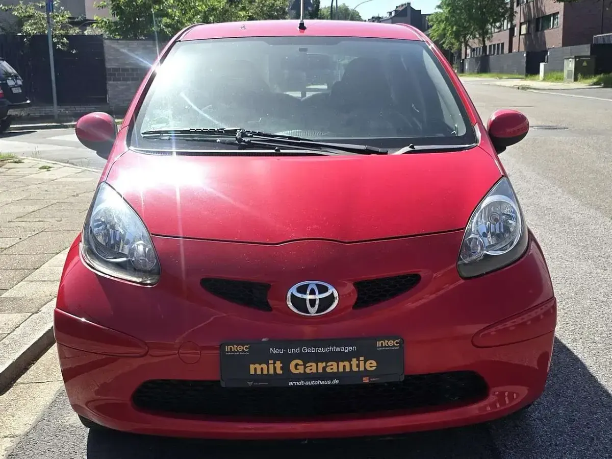 Gebraucht Toyota Aygo City 68 PS (50 kW) 2006 Rot Kleinwagen