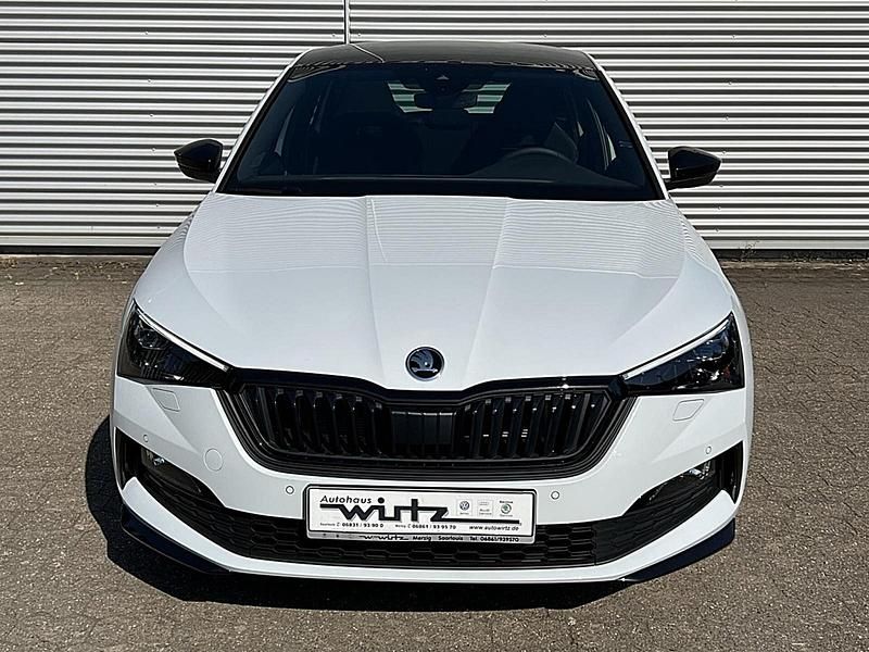 Gebraucht Skoda Scala Monte Carlo 150 PS (110 kW) 2023 Moonweiß (metallic) Kleinwagen