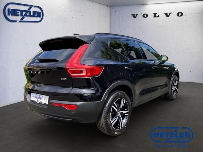 Gebraucht Volvo XC40 Plus 163 PS (119 kW) 2024 Onyx black / metallic SUV