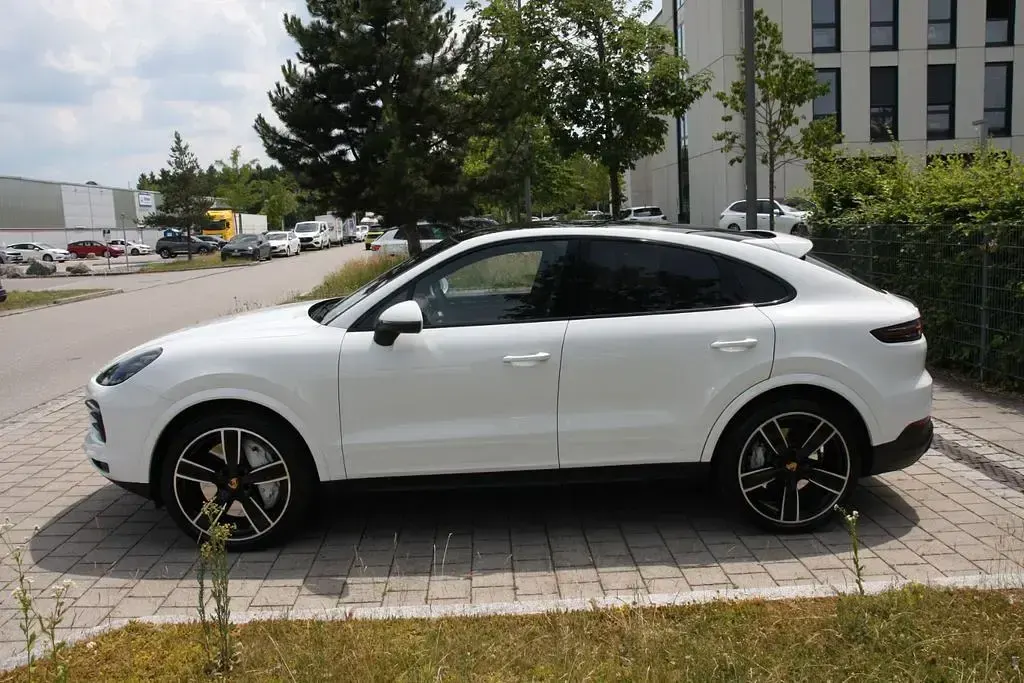 Gebraucht Porsche Cayenne 441 PS (324 kW) 2019 Weiß SUV