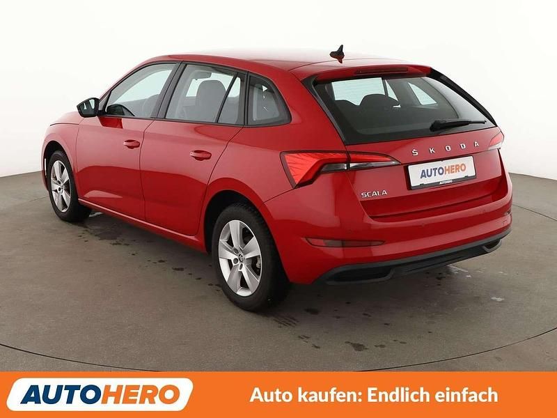 Gebraucht Skoda Scala Ambition 95 PS (69 kW) 2022 Rot Kleinwagen