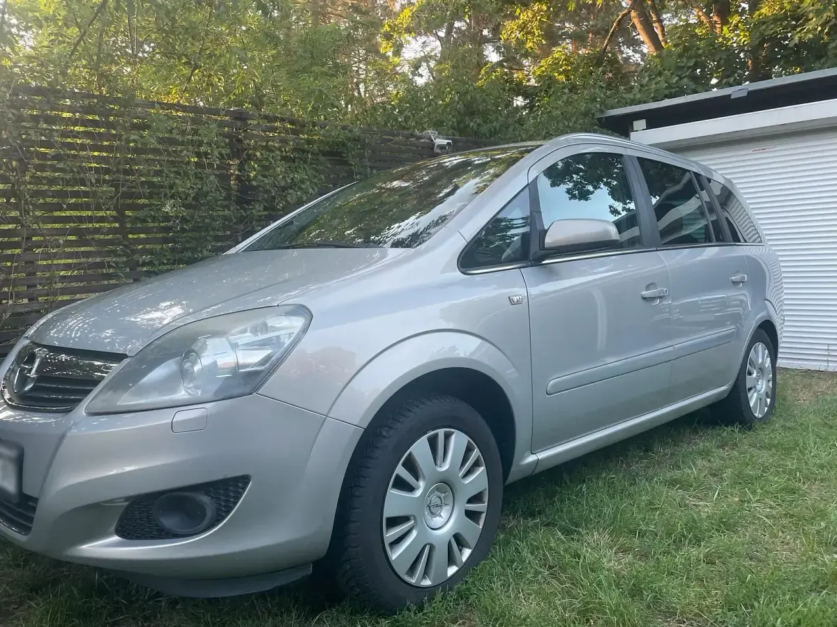 Gebraucht Opel Zafira 140 PS (102 kW) 2008 Grau Van / Kleinbus
