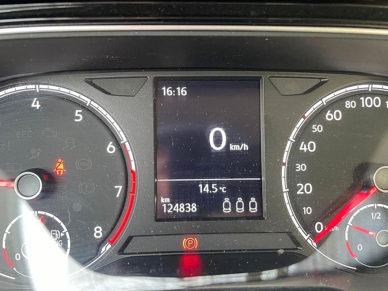 Gebraucht VW Polo Highline 90 PS (66 kW) 2018 Orange Kleinwagen