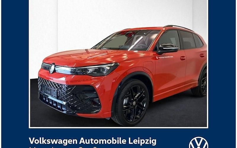 Rot Gebraucht 2025 VW Tiguan R-line SUV | 56.430 € (Guter Preis) - Bild 1/4