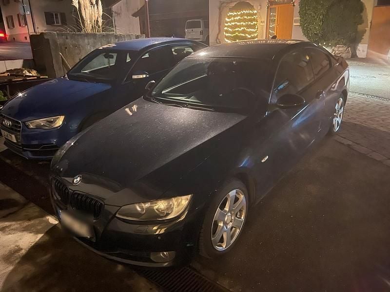 Gebraucht BMW 320 170 PS (125 kW) 2008 Schwarz Coupé