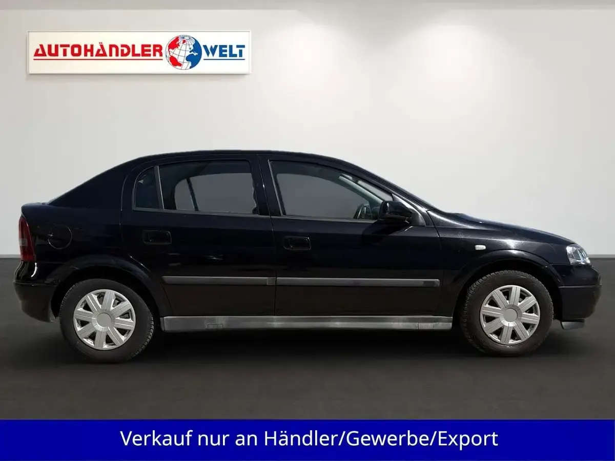 Gebraucht Opel Astra 103 PS (75 kW) 2003 Schwarz Limousine