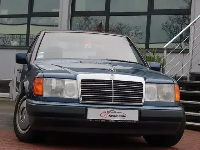Brugt Mercedes E200 136 HK (100 kW) 1991 Sedan