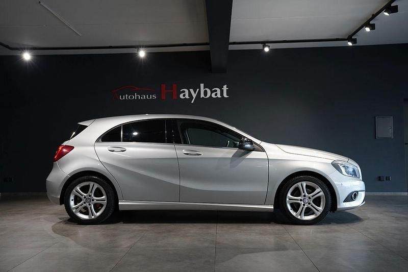 Gebraucht Mercedes A200 156 PS (114 kW) 2013 Silber Limousine