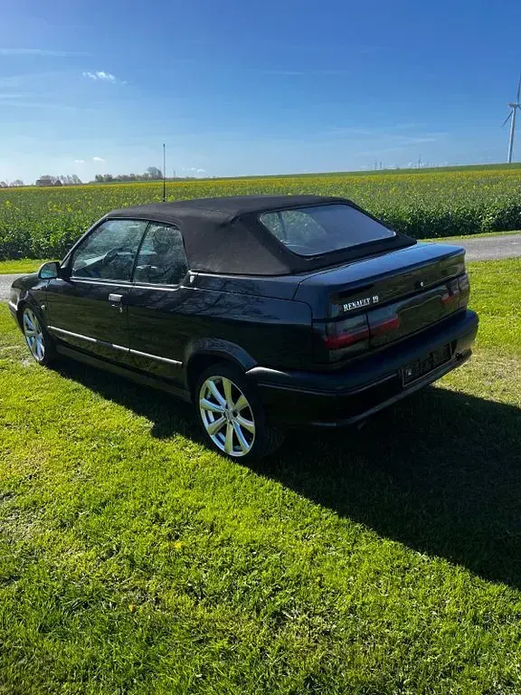 Usata Renault 19 90 CV (66 kW) 1994 Cabrio
