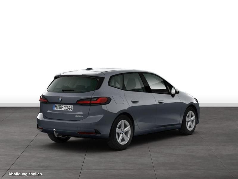 Gebraucht BMW 220 Active Tourer 150 PS (110 kW) 2025 Grau Van / Kleinbus