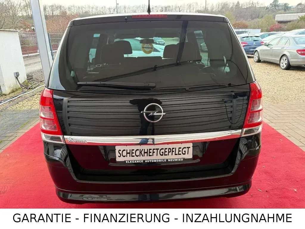 Gebraucht Opel Zafira Sport 140 PS (102 kW) 2009 Saphirschwarz/black sapphire Van / Kleinbus