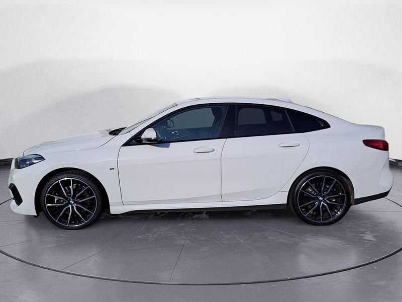 Gebraucht BMW 220 M Sport 178 PS (130 kW) 2024 Weiß Coupé