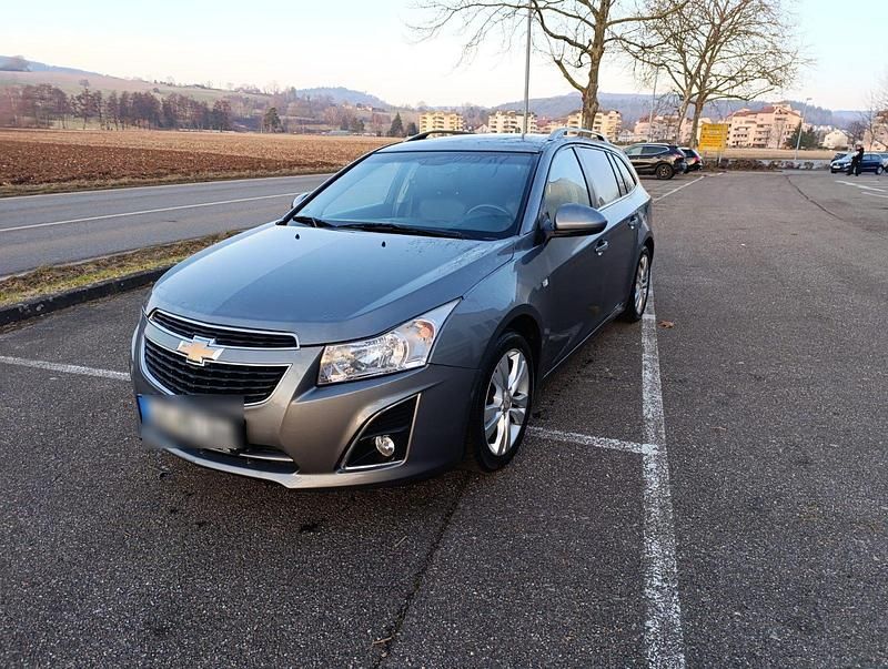 Grau Gebraucht 2013 Chevrolet Cruze LTZ Kombi | 4.500 € (Fairer Preis) - Bild 1/4